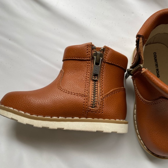 Country Road unisex LEATHER boots - Picture 2 of 4